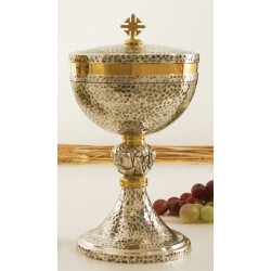 Ciboire H 23 cm diam Ouv....